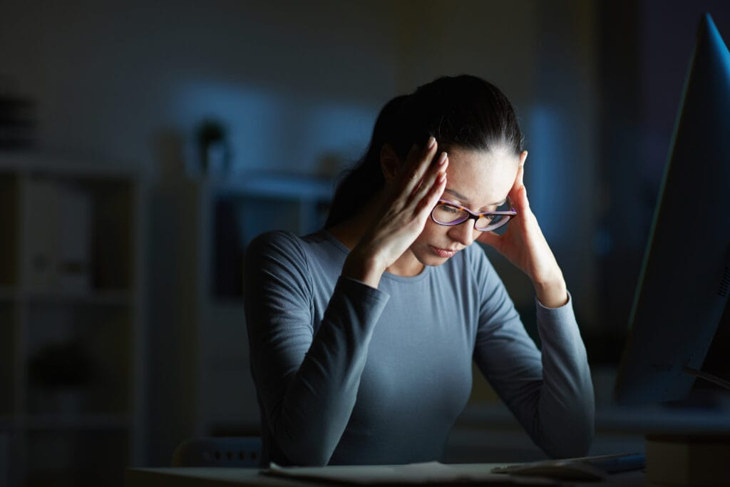10 Stress Symptoms in Women You Shouldn't Ignore